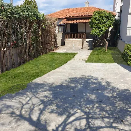 Family House With Garden In The Center Of *