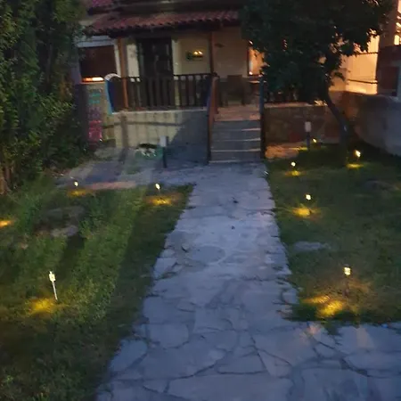 Family House With Garden In The Center Of Holiday home *