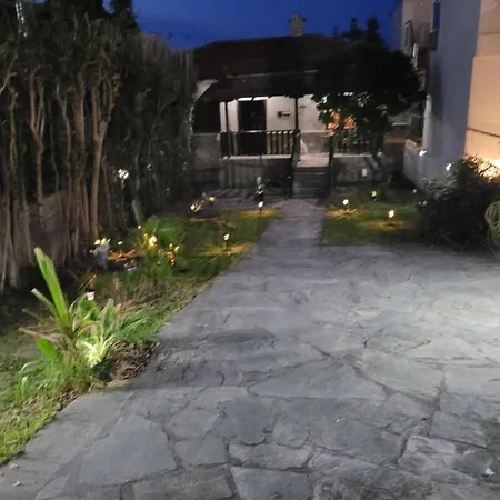 Family House With Garden In The Center Of *
